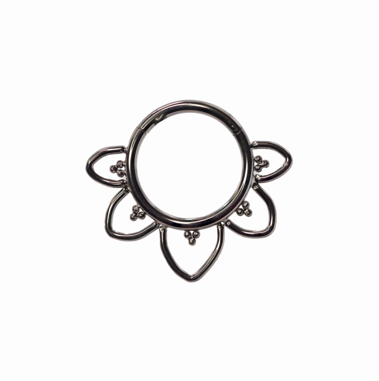 Kółko clicker z kuleczkami i płatkami tytan septum daith kwiat
